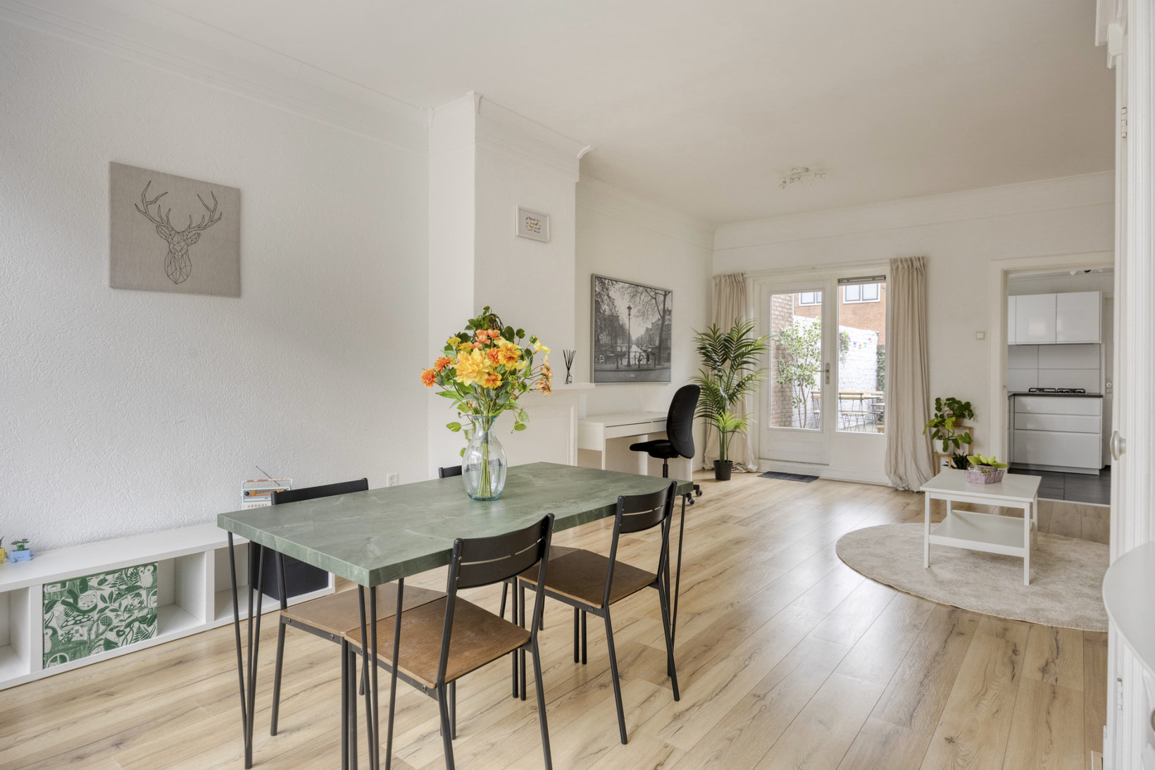 Tussenwoning te koop: Leeghwaterstraat 126, Hilversum