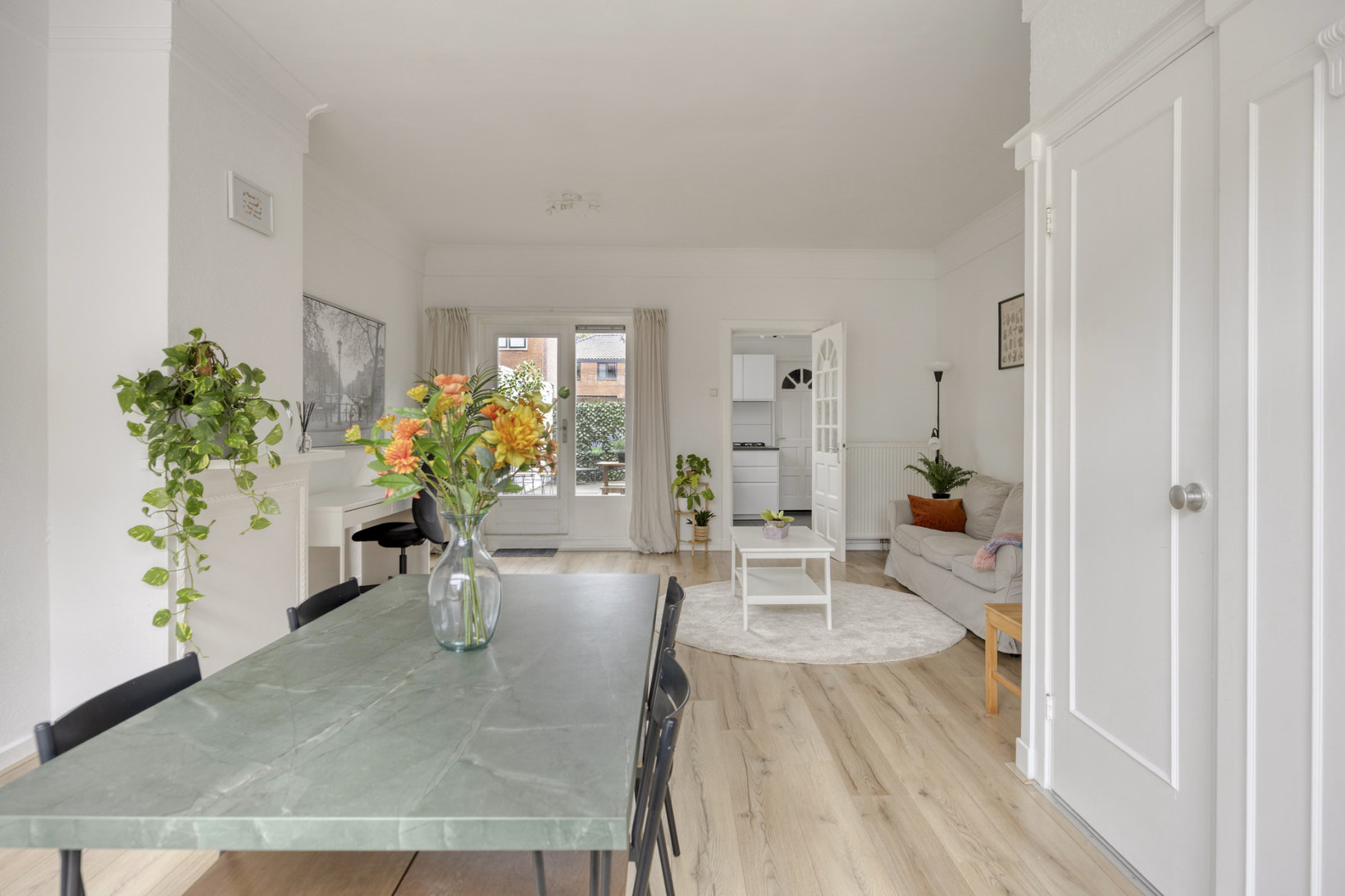 Tussenwoning te koop: Leeghwaterstraat 126, Hilversum