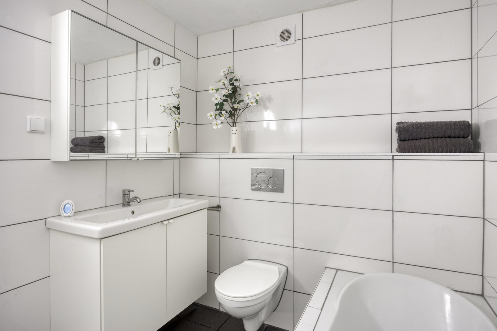 Tussenwoning te koop: Leeghwaterstraat 126, Hilversum