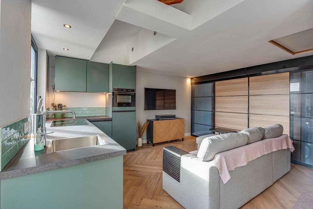 Woning te koop: Geuzenweg 230, Hilversum