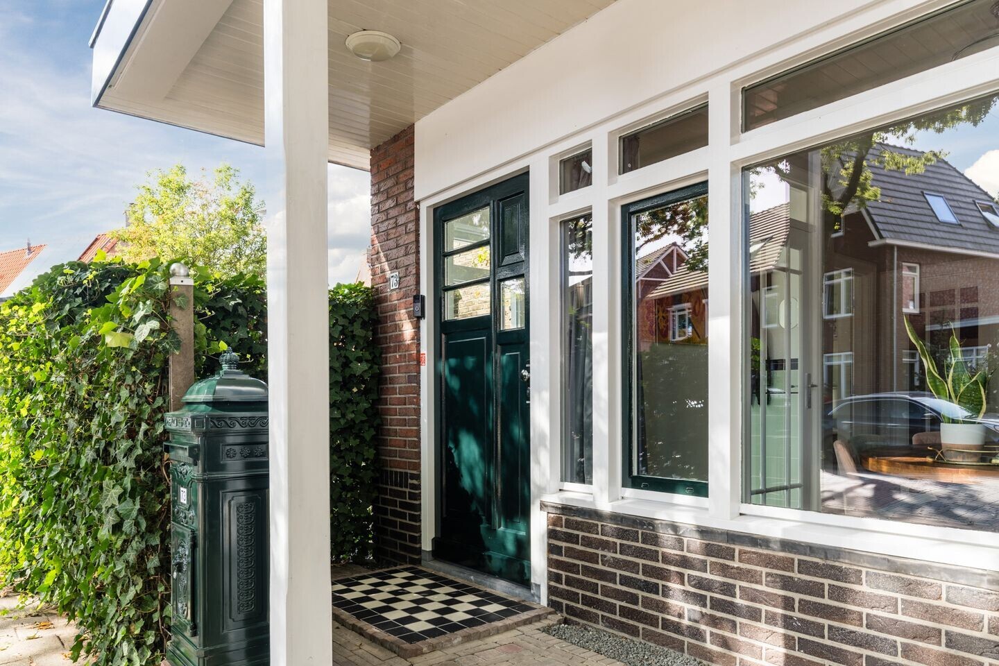 Hoekwoning te koop: Lorentzweg 73, Hilversum