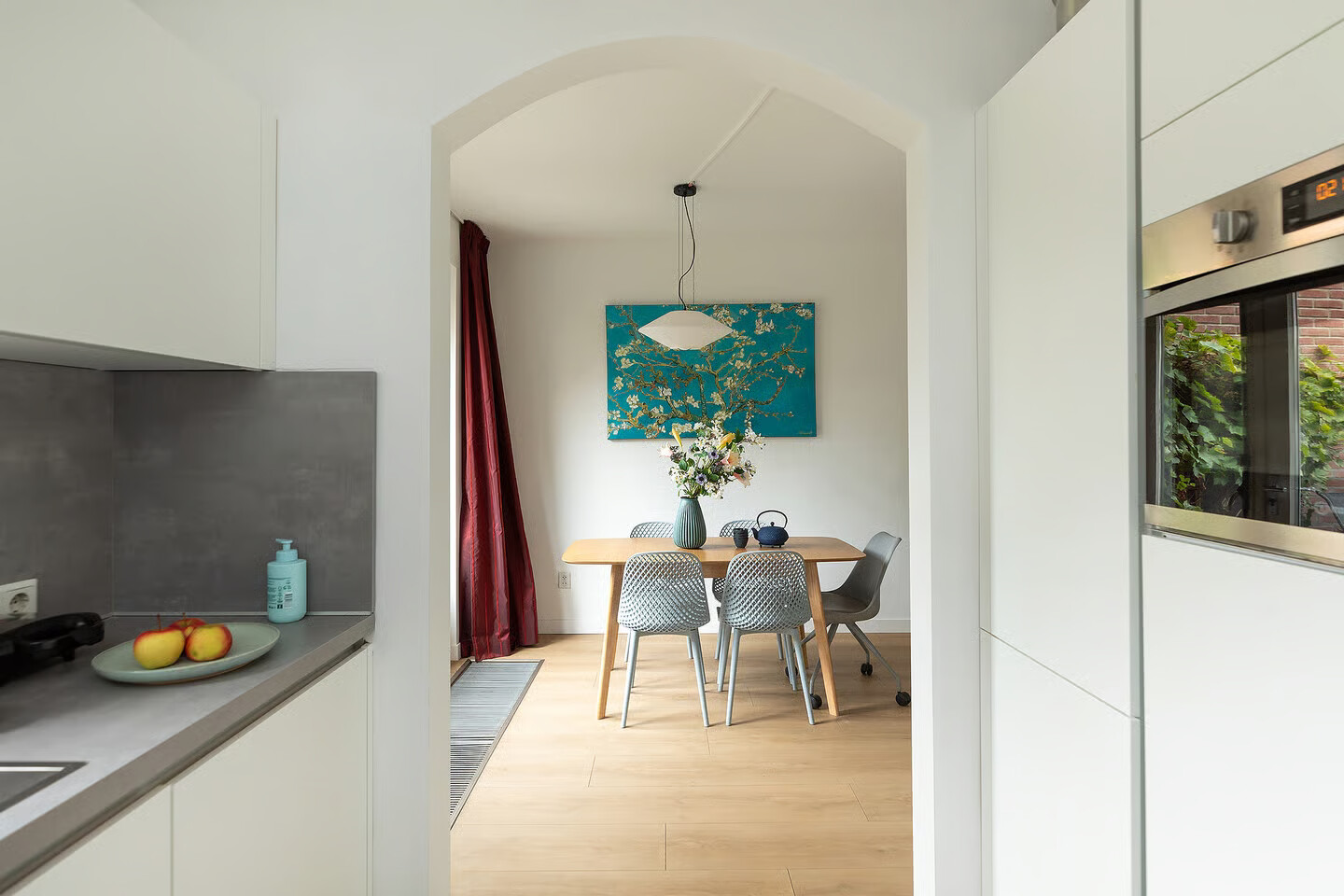 Tussenwoning te koop: Ampèrestraat 20, Hilversum