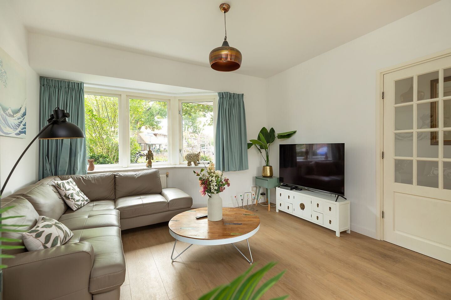 Tussenwoning te koop: Ampèrestraat 20, Hilversum