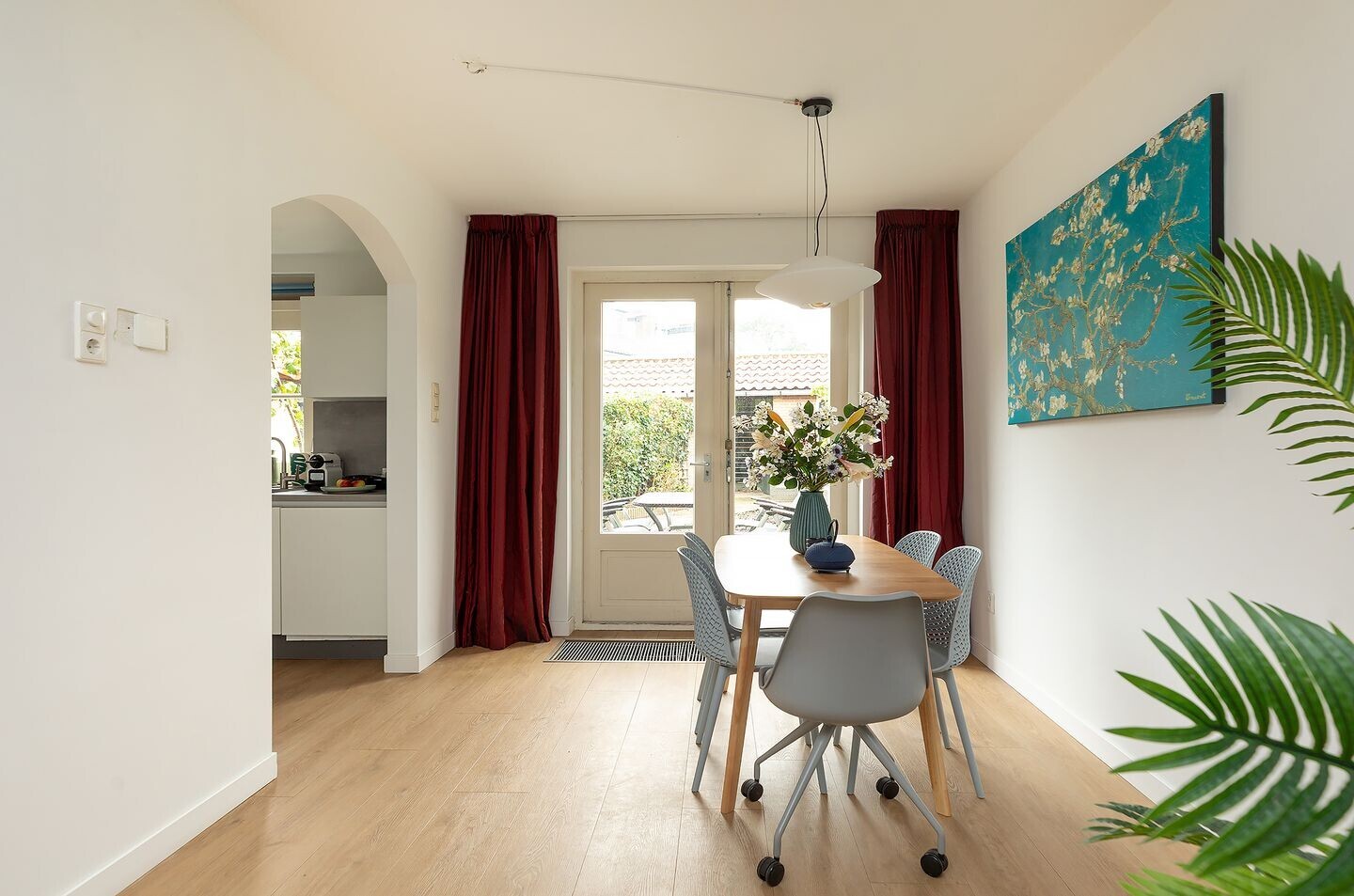 Tussenwoning te koop: Ampèrestraat 20, Hilversum