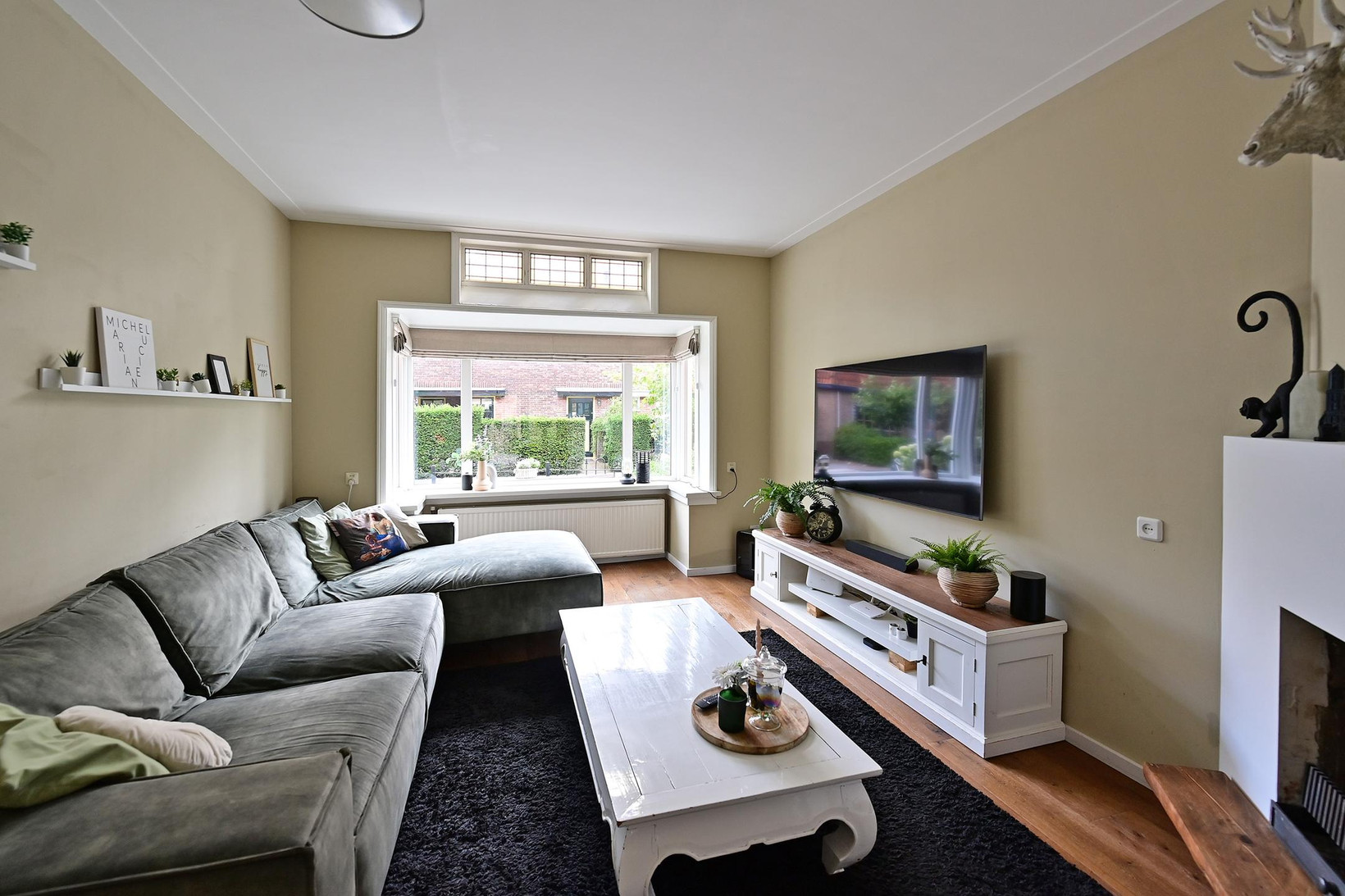 Tussenwoning te koop: Professor De Jongstraat 5, Hilversum