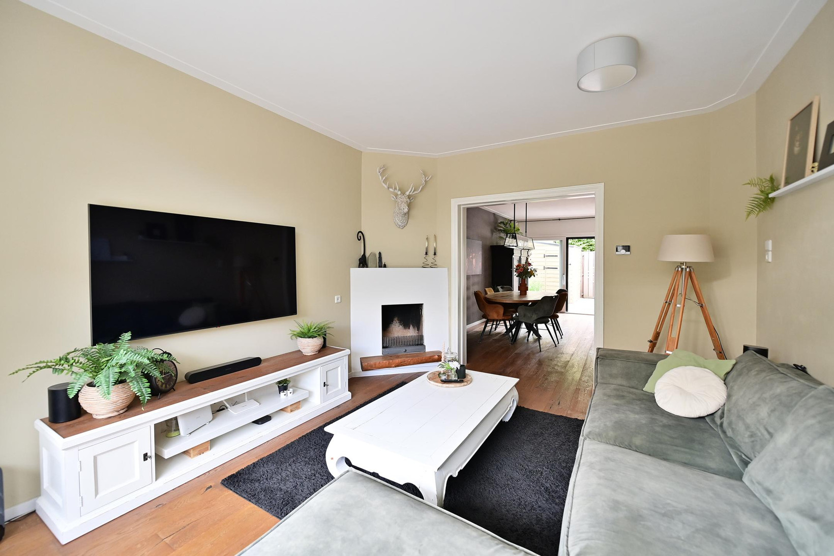 Tussenwoning te koop: Professor De Jongstraat 5, Hilversum