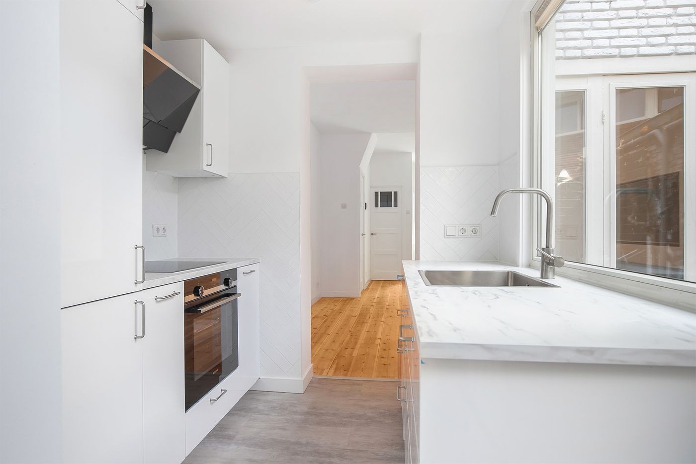 Tussenwoning te koop: Professor Kochstraat 3, Hilversum