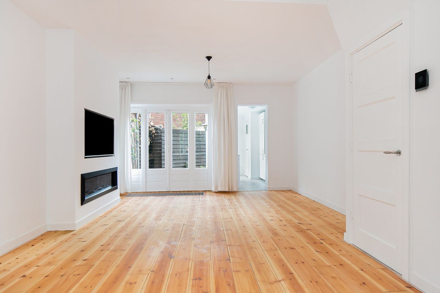 Tussenwoning te koop: Professor Kochstraat 3, Hilversum