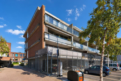 Buys Ballotstraat 25