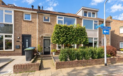 Hertog Aelbrechtstraat 75
