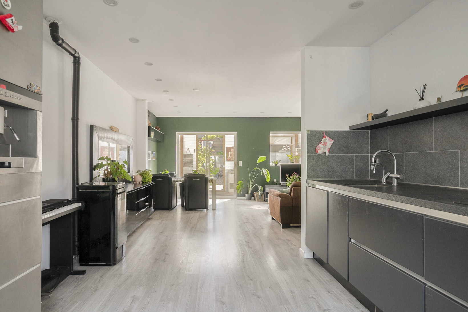 Tussenwoning te koop: Fahrenheitlaan 34, Hilversum