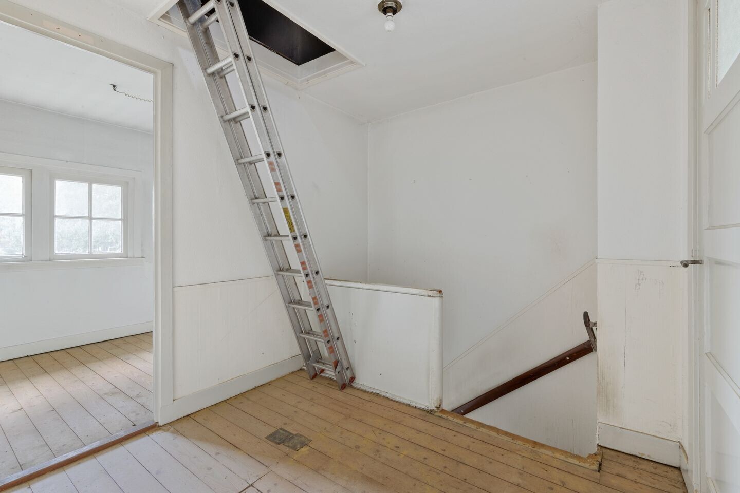 Tussenwoning te koop: Wegastraat 41, Hilversum