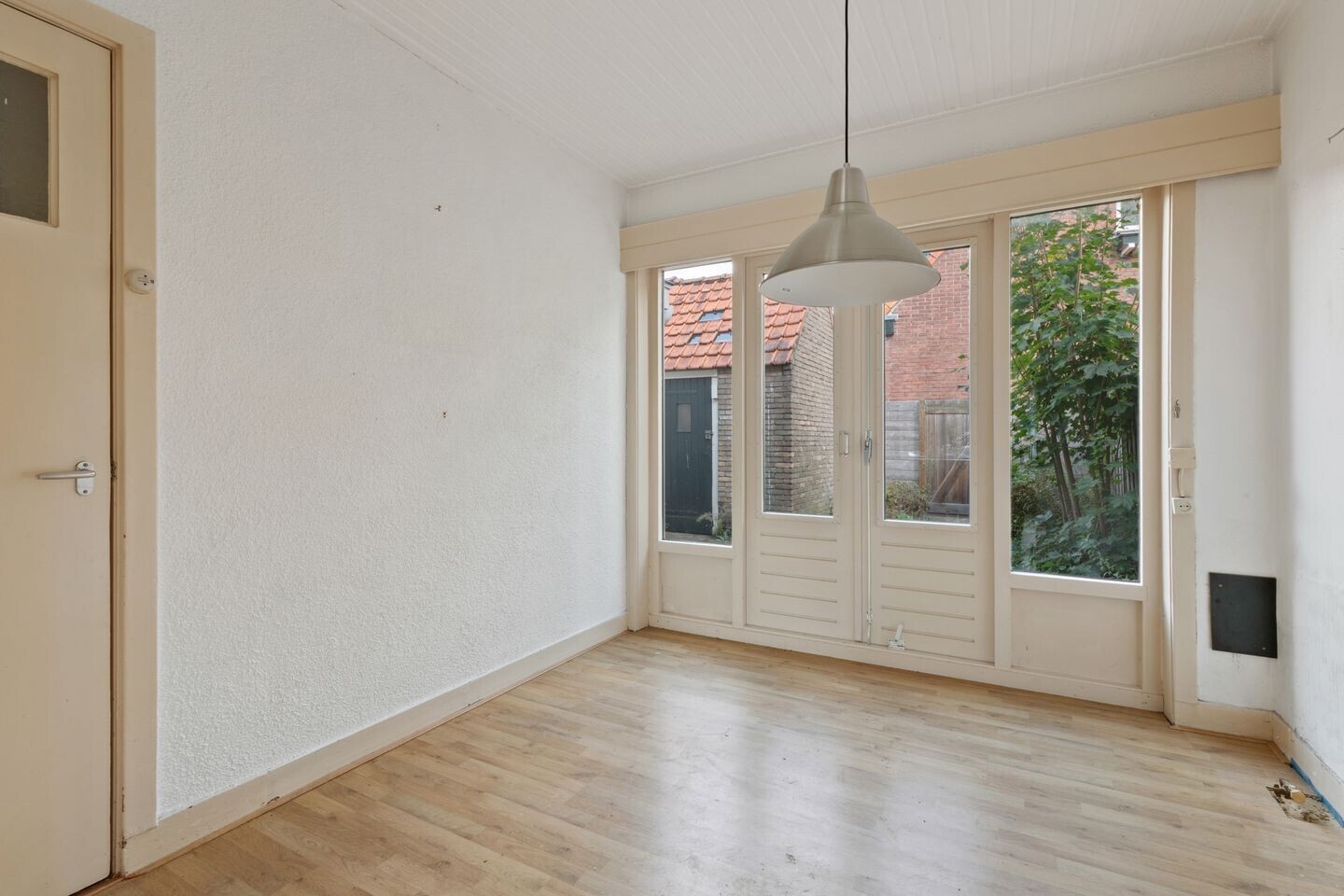 Tussenwoning te koop: Wegastraat 41, Hilversum