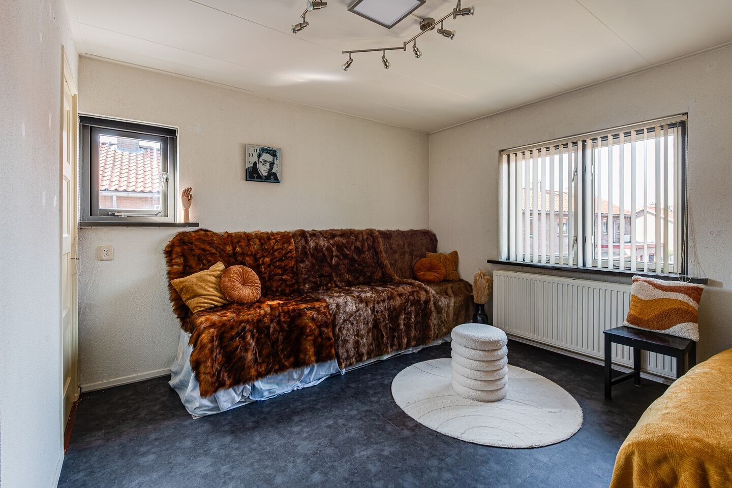 Hoekwoning te koop: Röntgenstraat 82, Hilversum