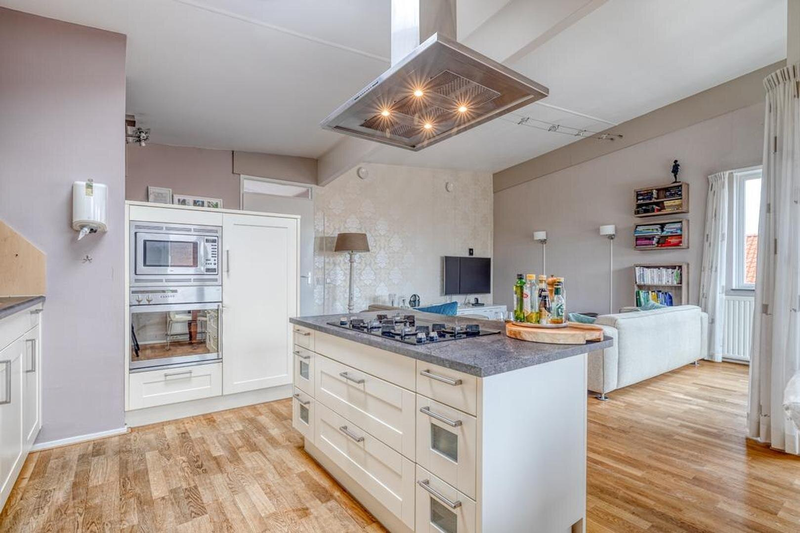Appartement te koop: Spechtstraat 30, Hilversum