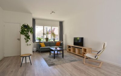 Mezenstraat 16