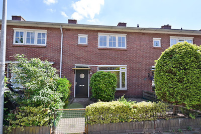 Adelaarstraat 30