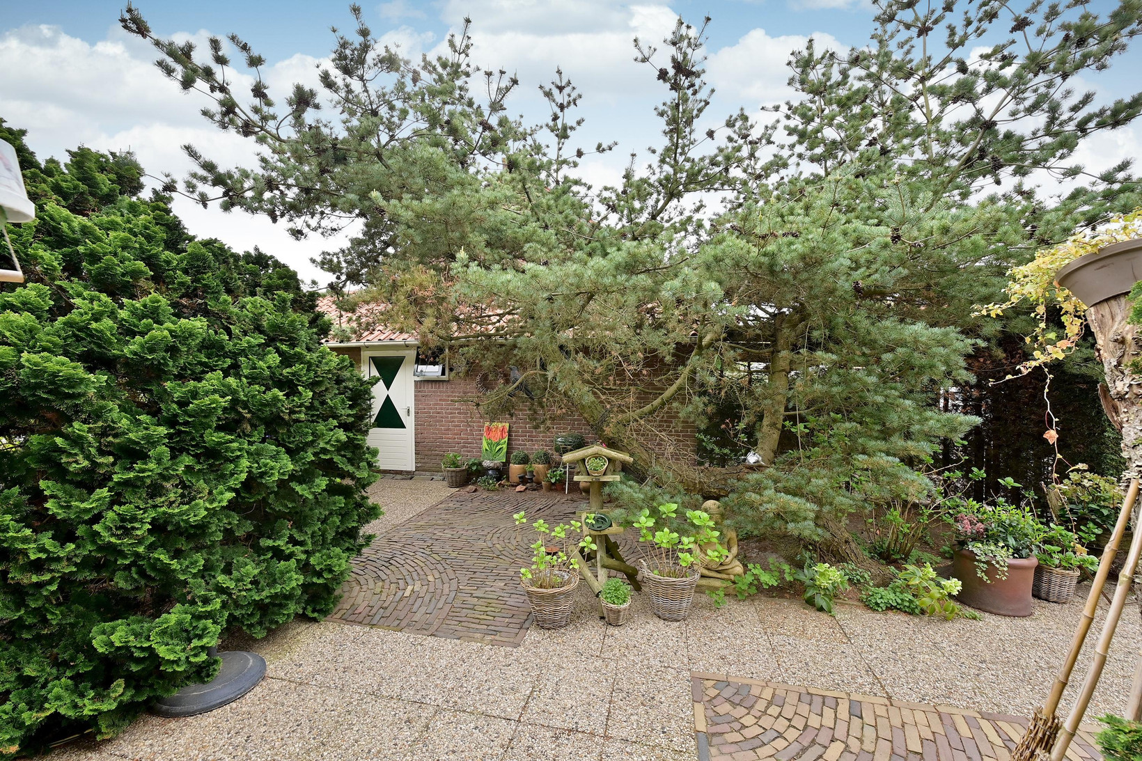 Hoekwoning te koop: Rembrandtlaan 24, Loosdrecht