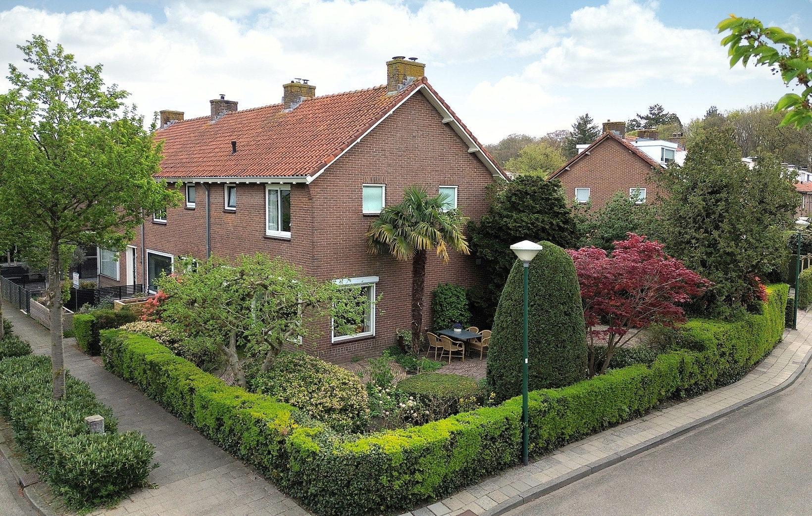 Hoekwoning te koop: Rembrandtlaan 24, Loosdrecht