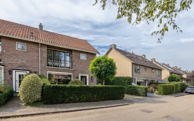 van der Helstlaan 18