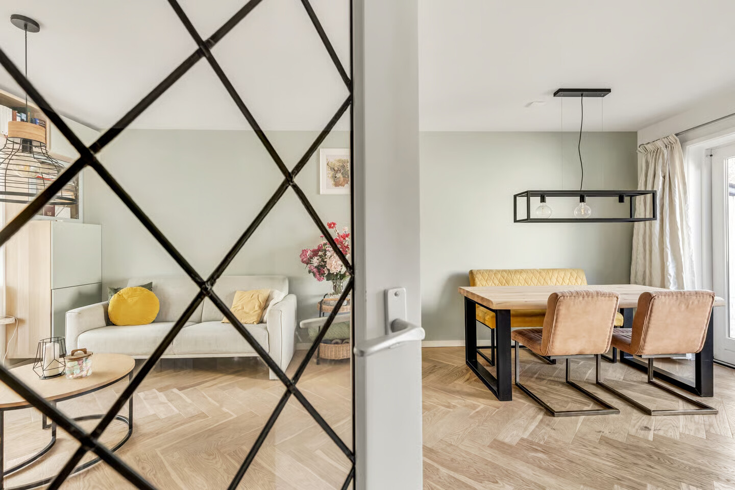 Tussenwoning te koop: Ruysdaellaan 28, Loosdrecht