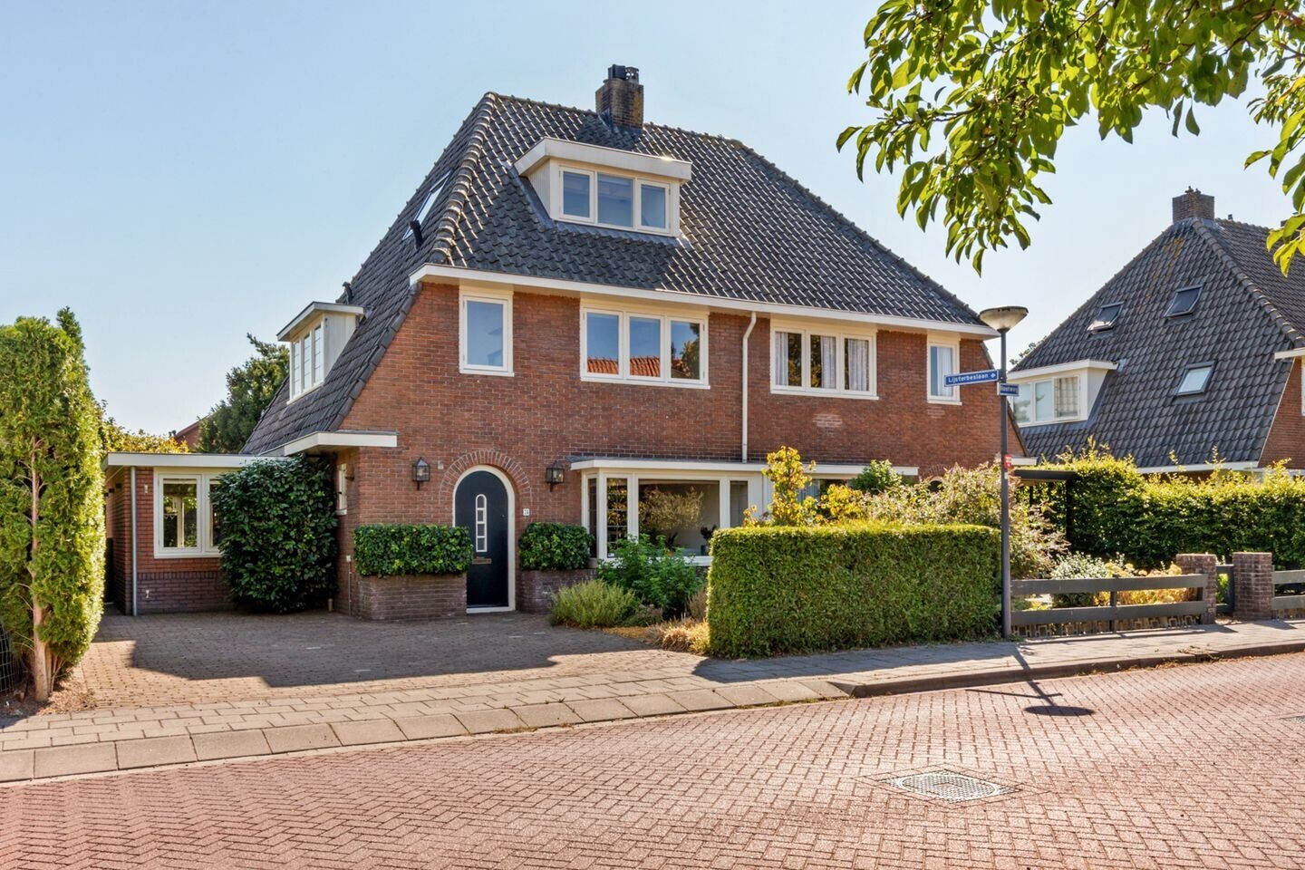 Twee-onder-één-kap te koop: Nootweg 74, Loosdrecht
