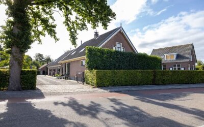 Nieuw-Loosdrechtsedijk 75
