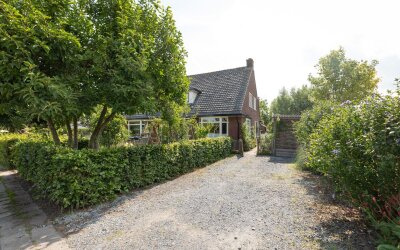 Nieuw-Loosdrechtsedijk 127