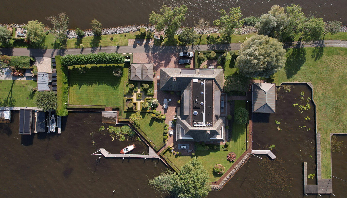 Vrijstaande woning te koop: Nieuw-Loosdrechtsedijk 306, Loosdrecht