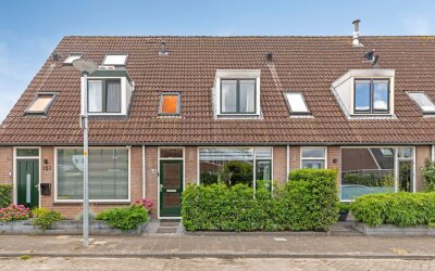 Bernard van. 149
