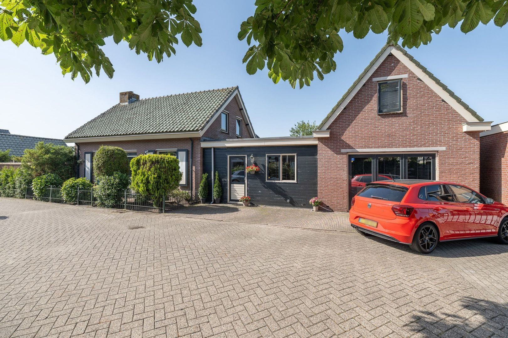 Vrijstaande woning te koop: Emmaweg 32, Kortenhoef