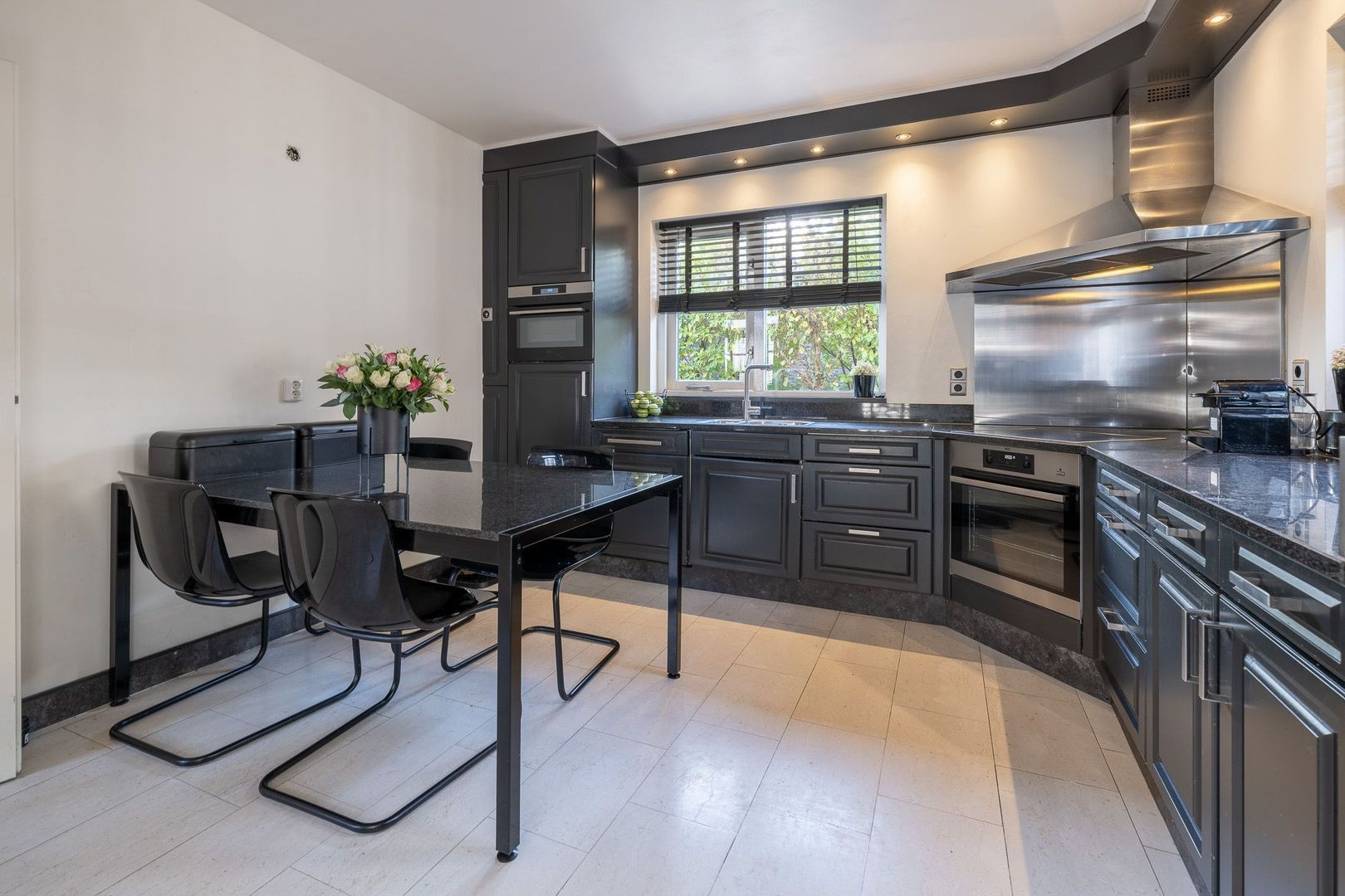 Vrijstaande woning te koop: Emmaweg 32, Kortenhoef