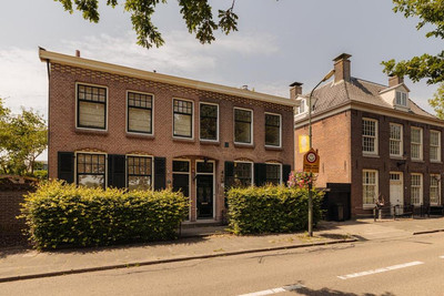 Zuidereinde 24