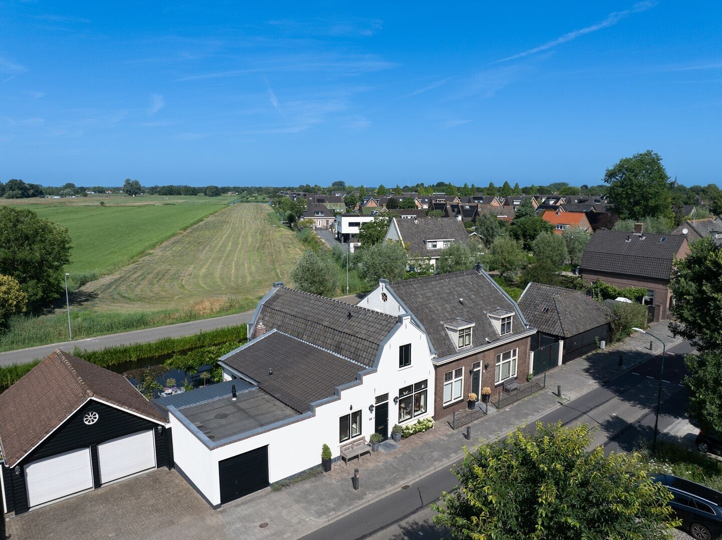 Twee-onder-één-kap te koop: Zuidereinde 84, 'S-Graveland