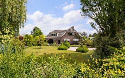 Hollands End 18-A