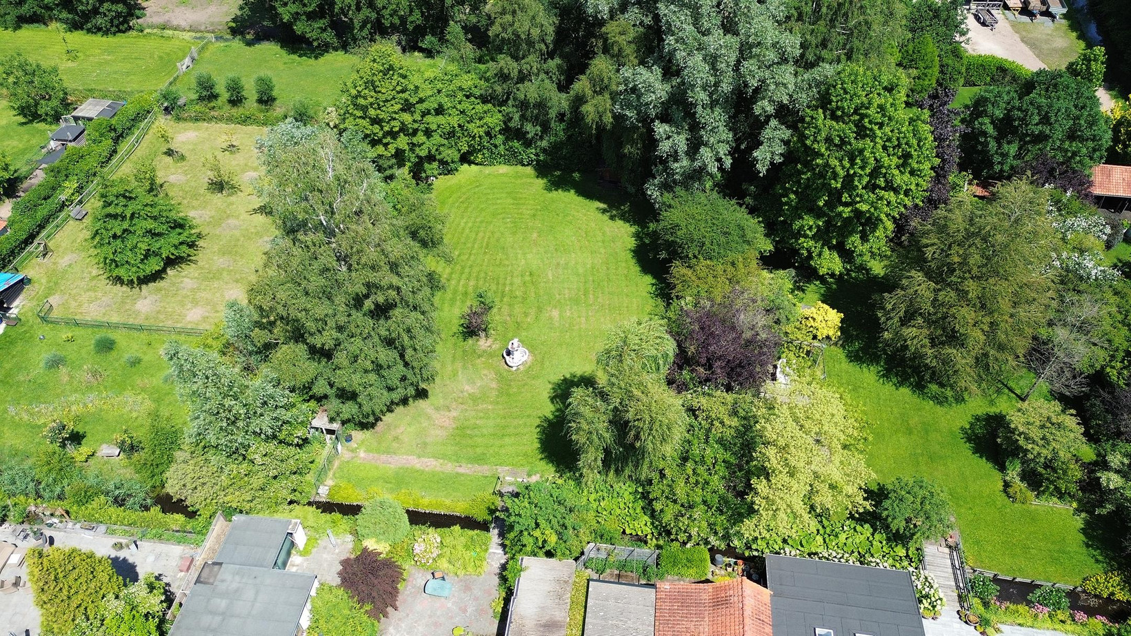 Vrijstaande woning te koop: Stichtse Kade 35, Ankeveen