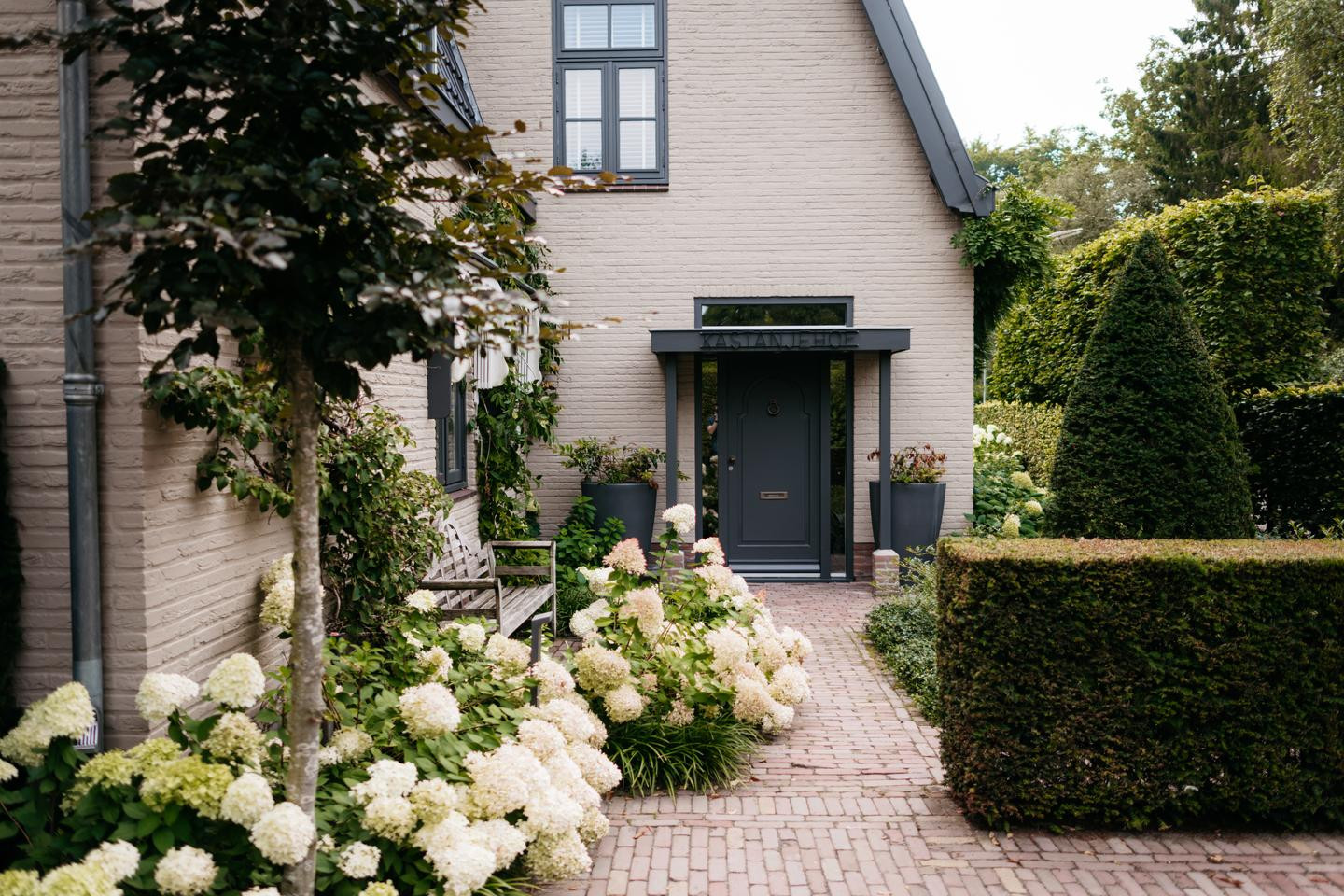 Vrijstaande woning te koop: Leemzeulder 6, Laren