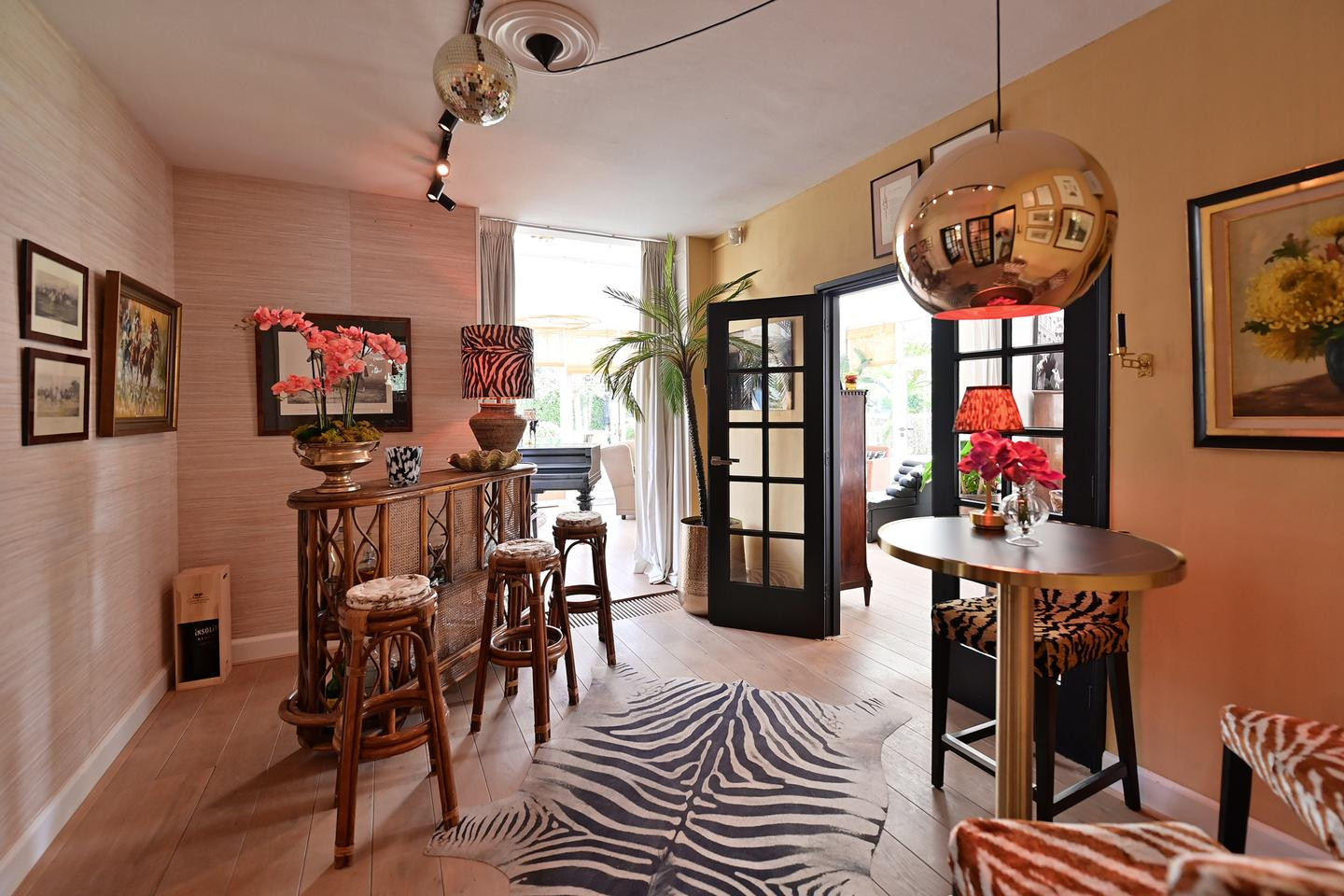 Vrijstaande woning te koop: Leemzeulder 6, Laren