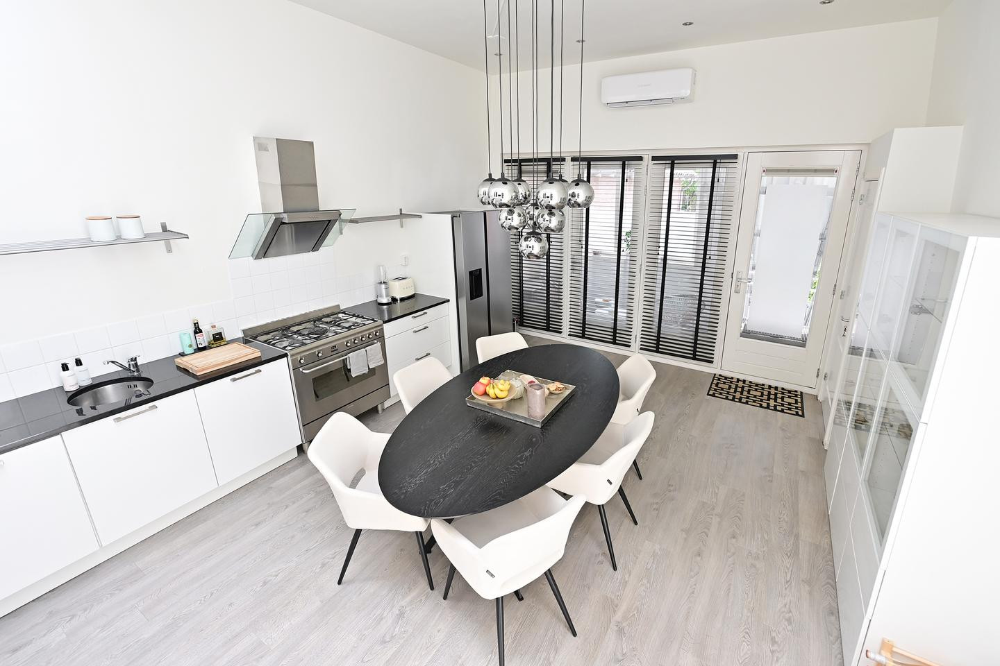 Appartement te koop: Naarderstraat 25A, Laren