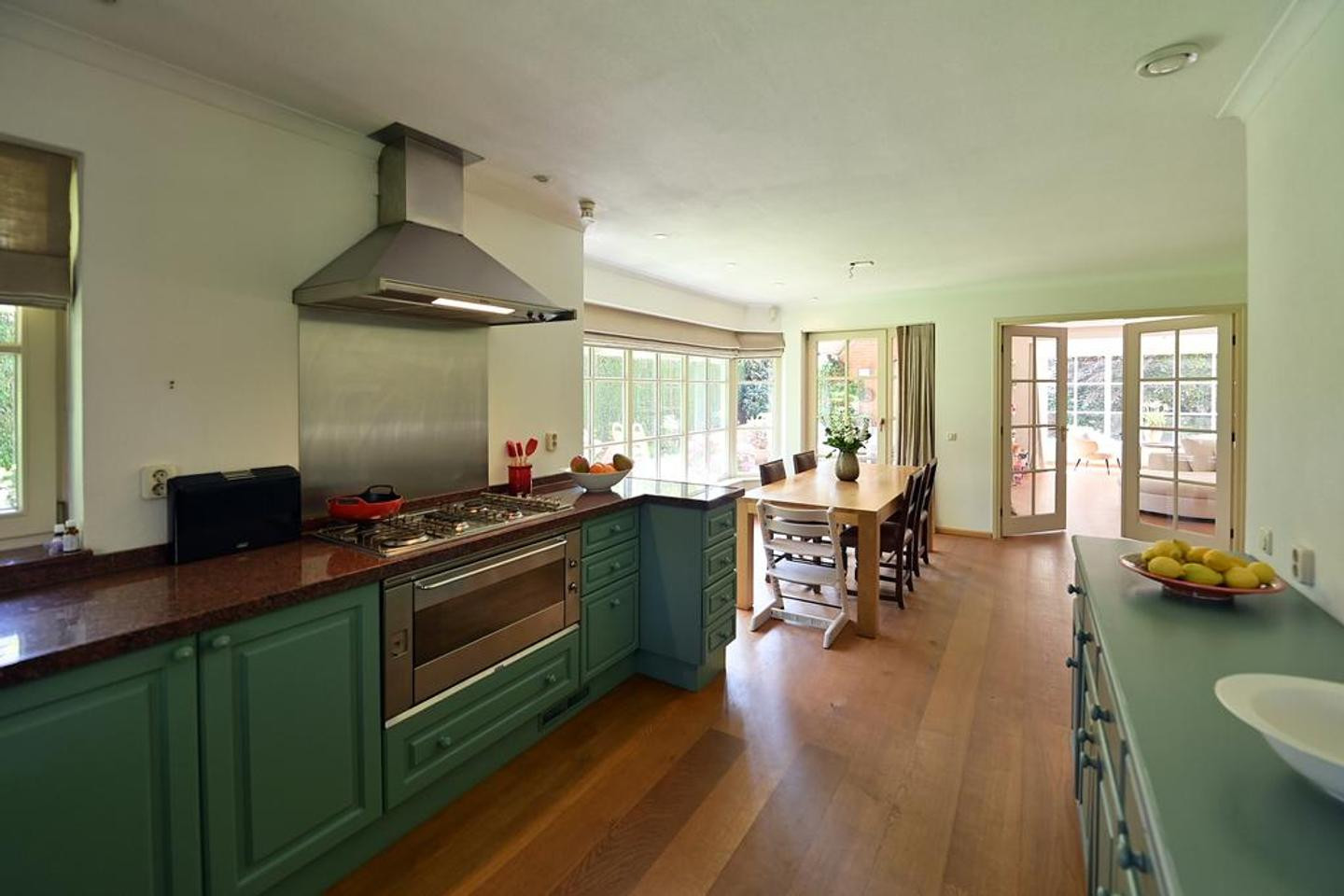 Vrijstaande woning te koop: Breeweg 13, Laren