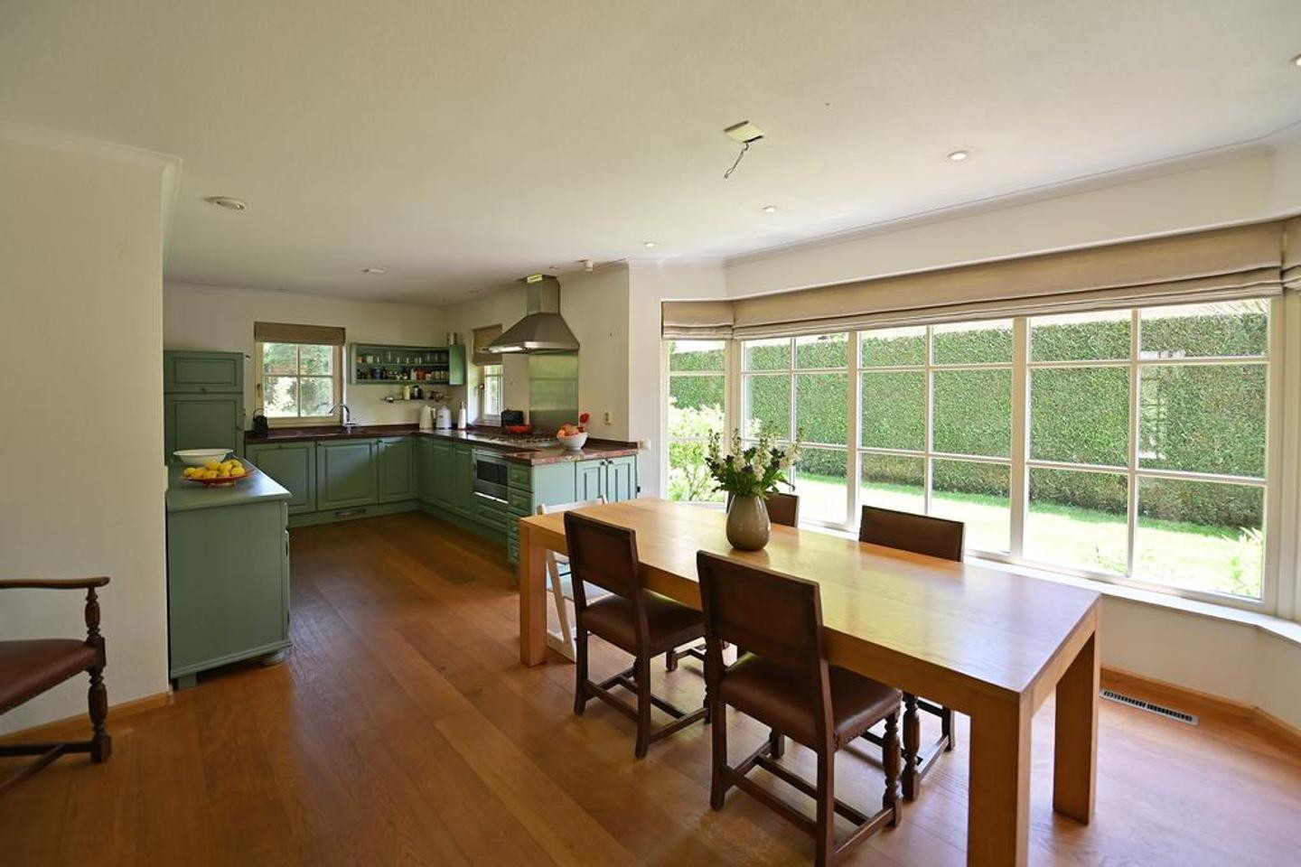Vrijstaande woning te koop: Breeweg 13, Laren