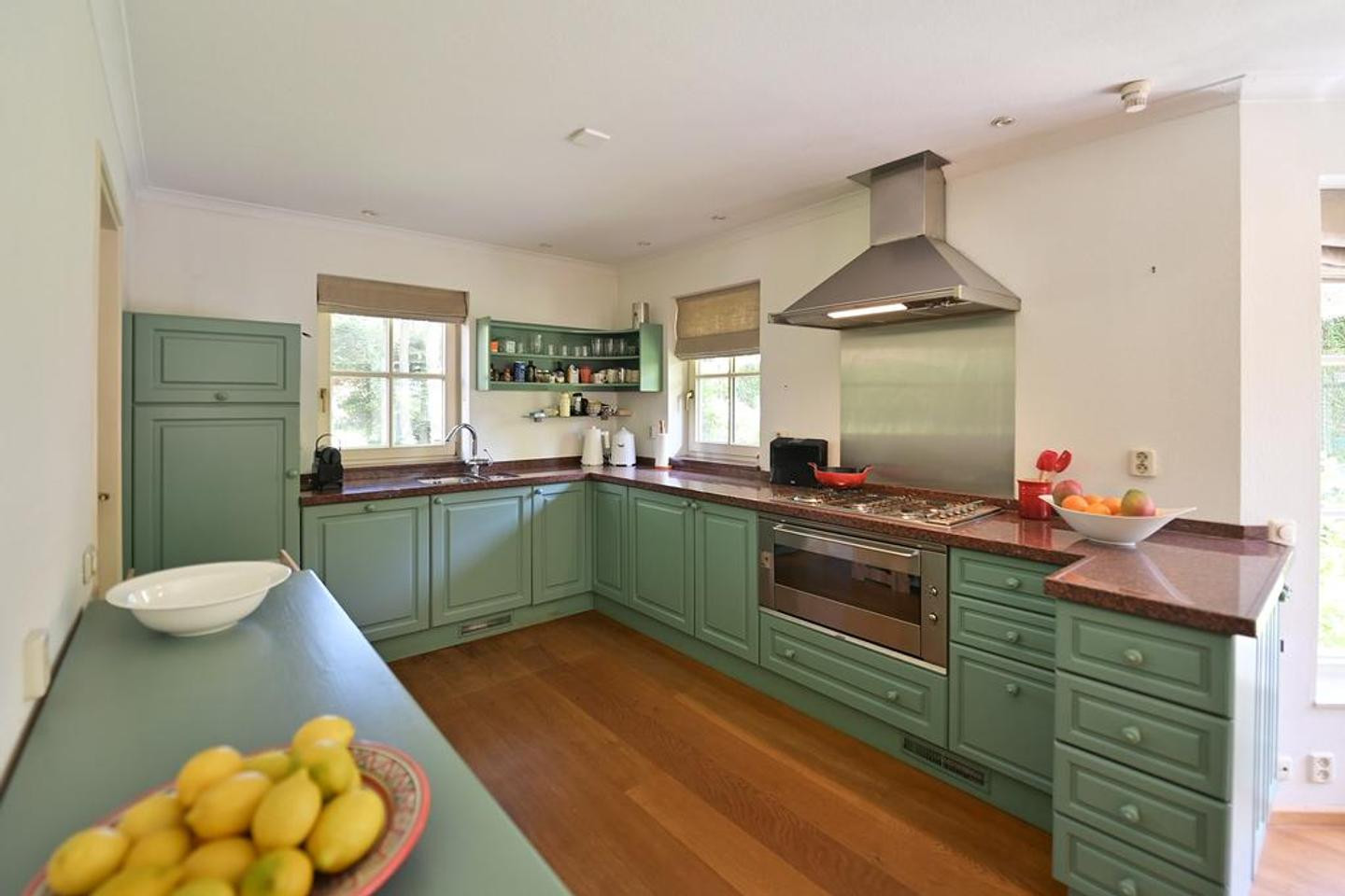 Vrijstaande woning te koop: Breeweg 13, Laren