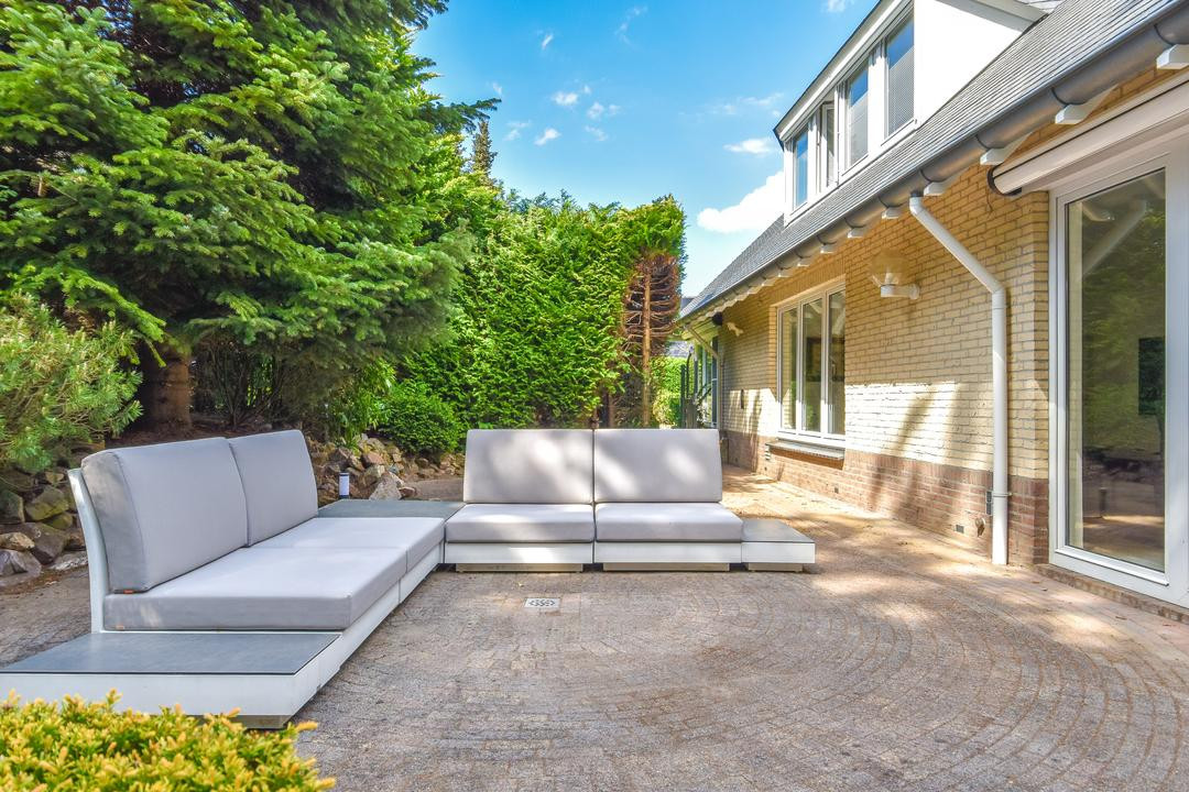 Vrijstaande woning te koop: Breeweg 8, Laren