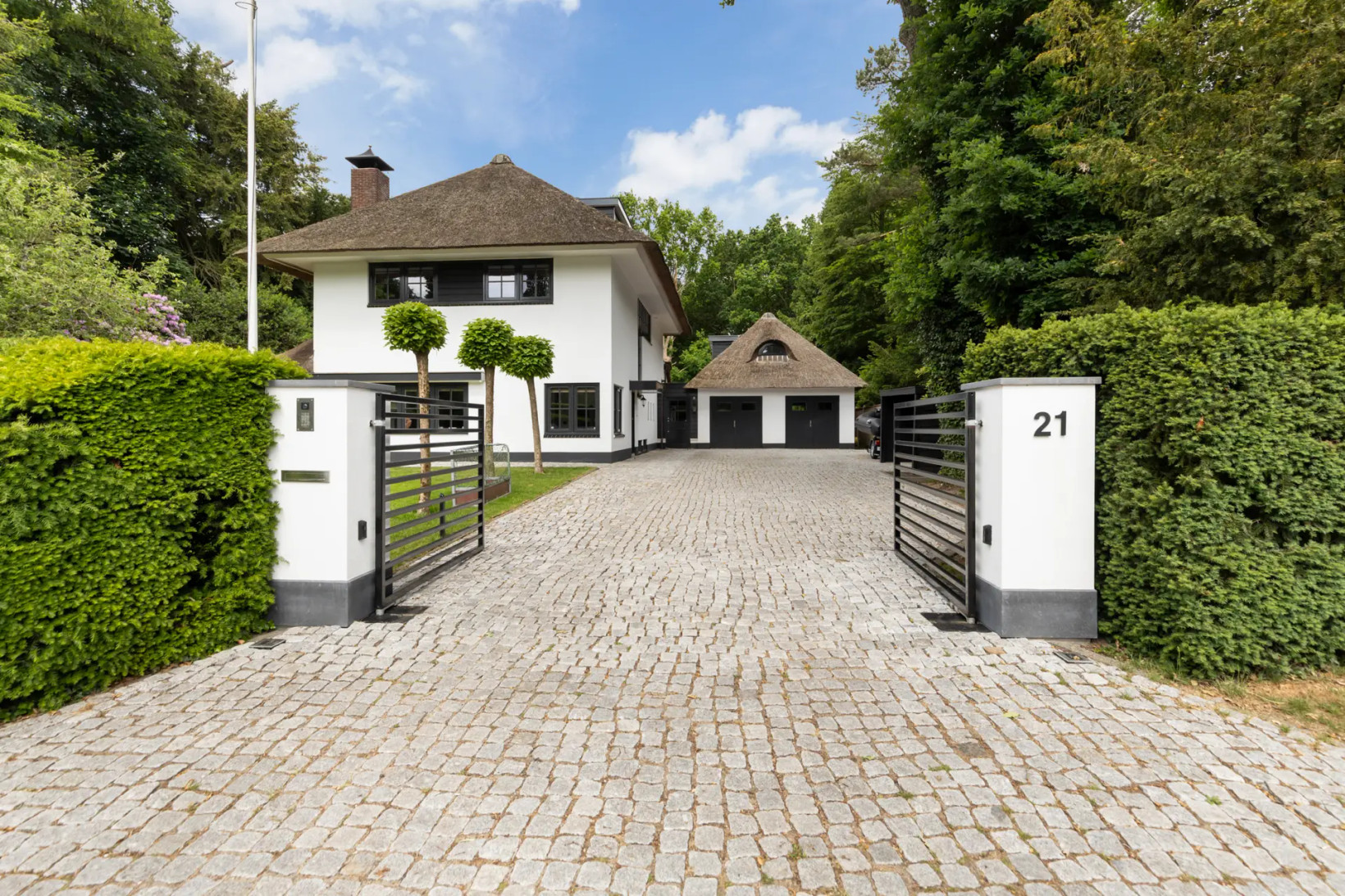 Vrijstaande woning te koop: Noolseweg 21, Laren