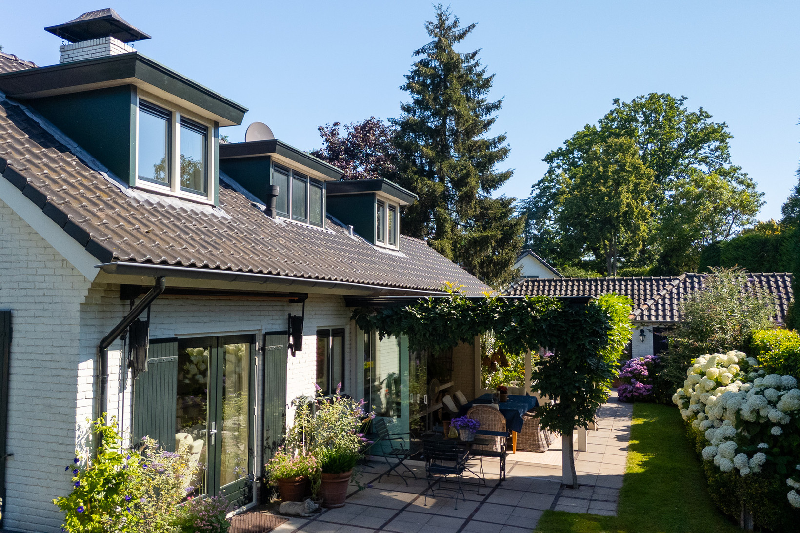 Vrijstaande woning te koop: Graafland 30, Laren