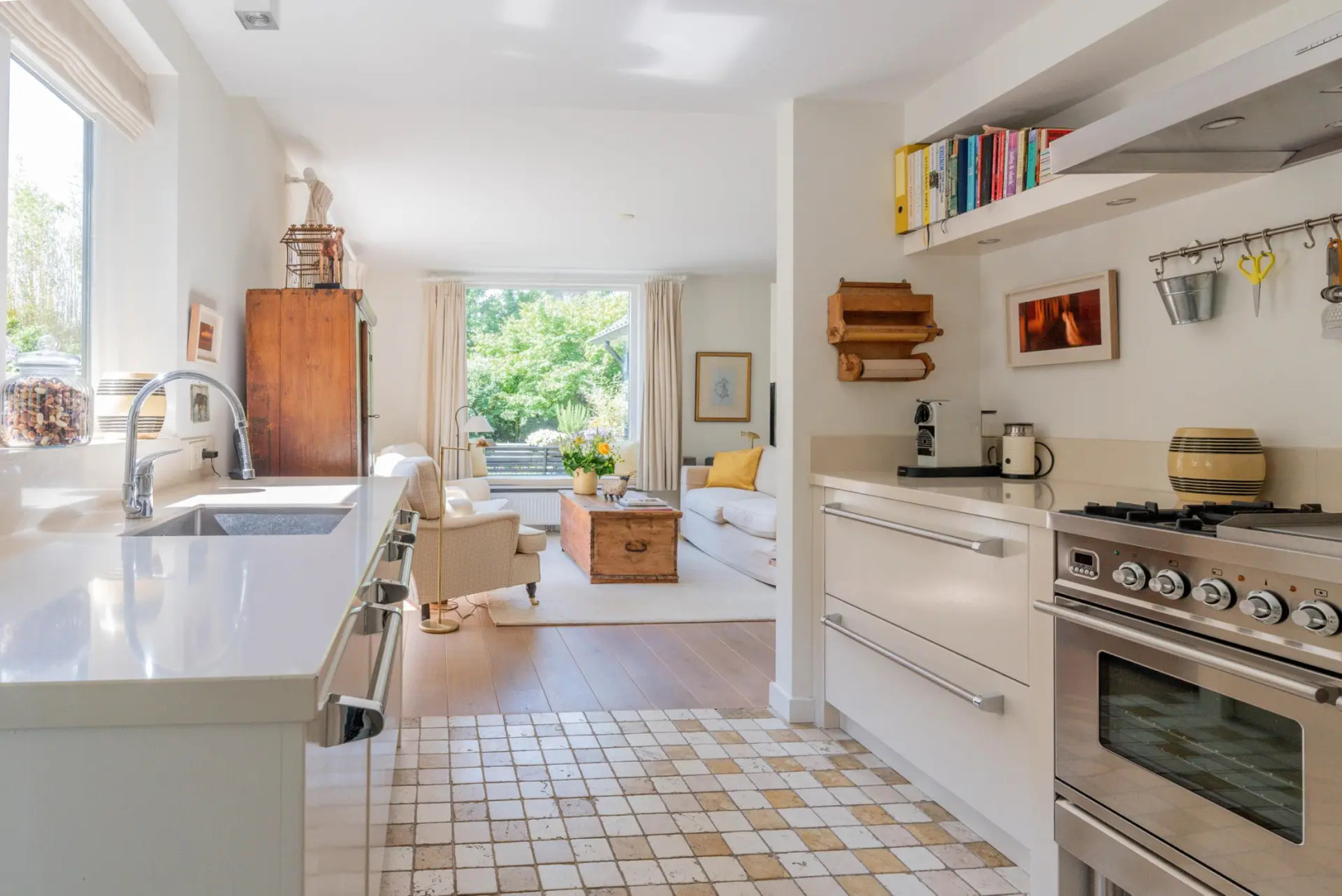 Vrijstaande woning te koop: Graafland 30, Laren