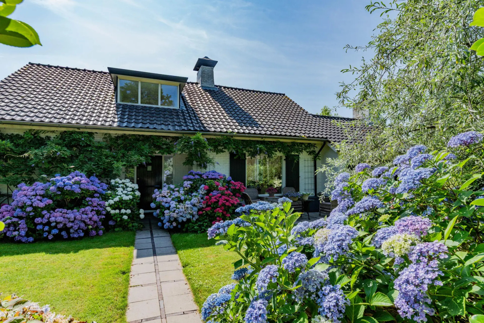Vrijstaande woning te koop: Graafland 30, Laren