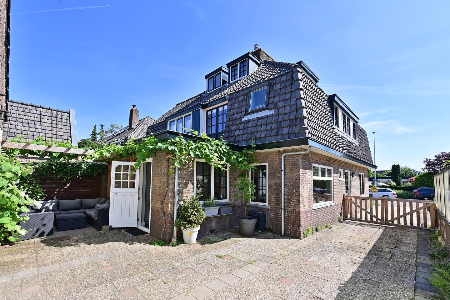 Twee-onder-één-kap te koop: Zevenend 28B, Laren