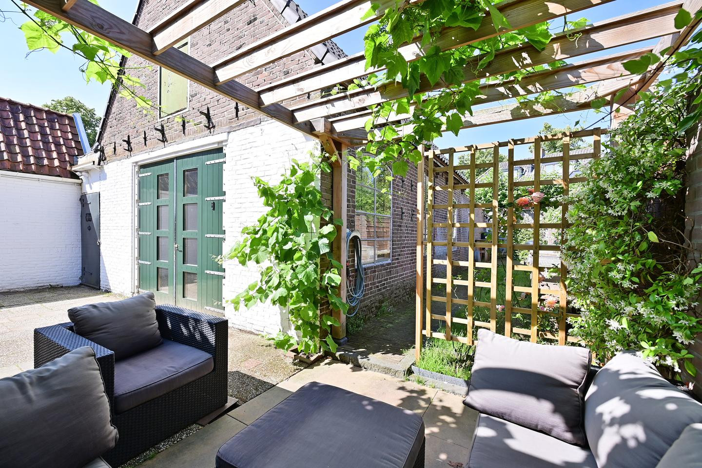 Twee-onder-één-kap te koop: Zevenend 28B, Laren