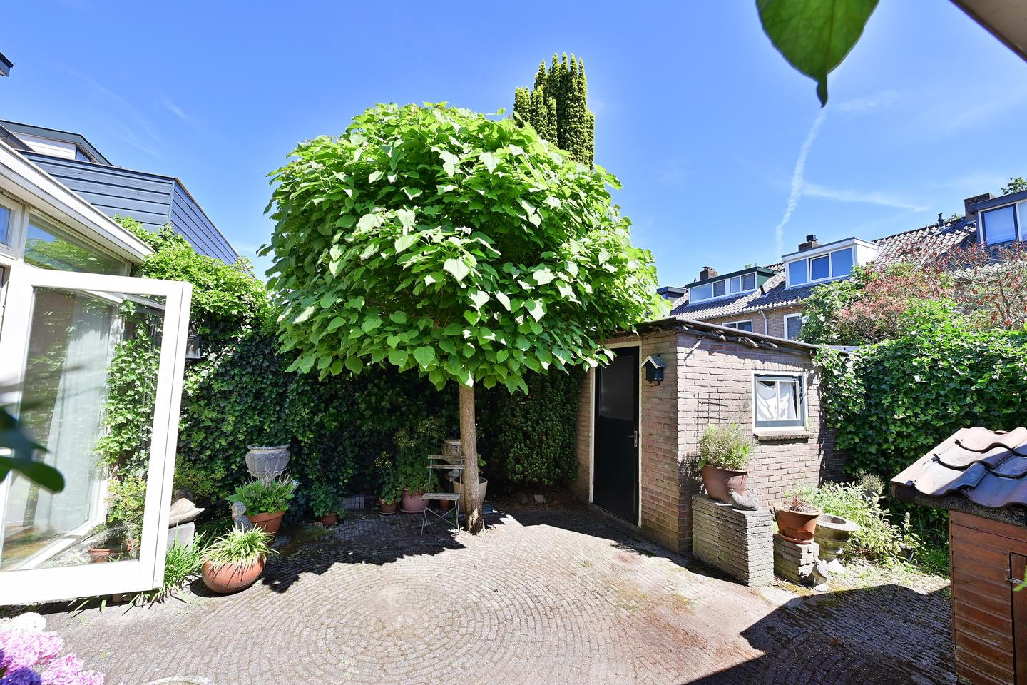 Hoekwoning te koop: Teunenmijns 17, Laren